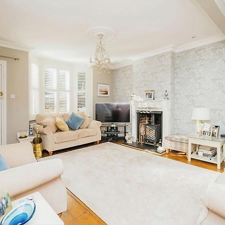 3 Bedroom Cottage In Sunninghill, Ascot Esterno foto